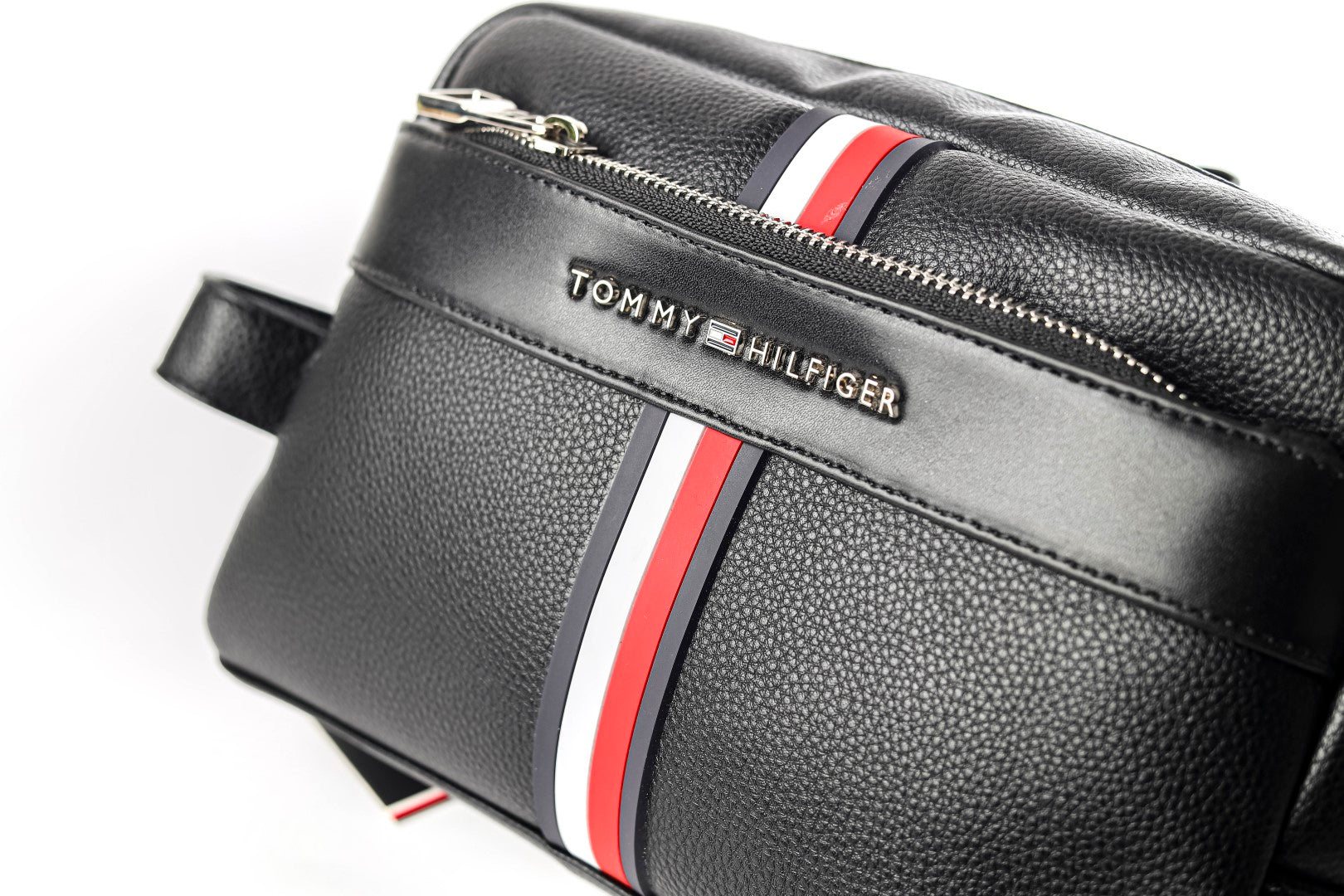 Tommy Hilfiger Hand Bag